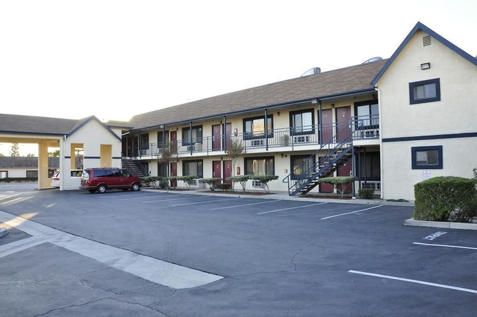 Imagen general del Hotel Luxury Inn, Norwalk. Foto 1