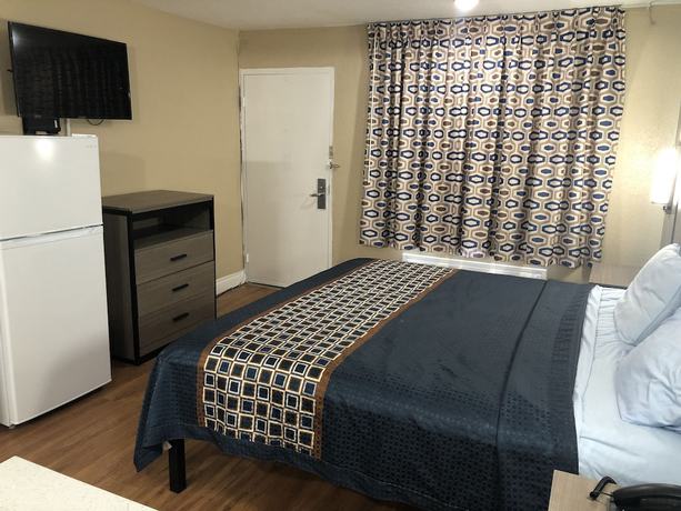 Imagen de la habitación del Hotel Luxury Inn and Suites. Foto 7