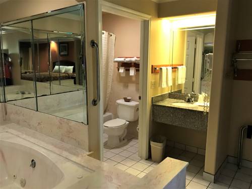 Imagen de la habitación del Hotel Luxury Inn and Suites Liberty. Foto 10