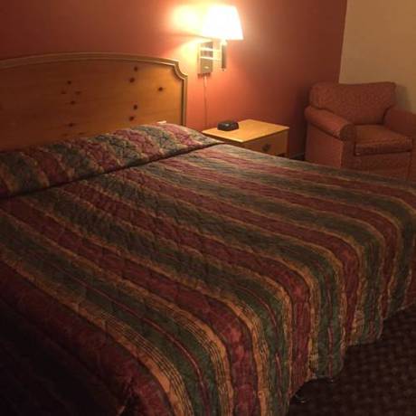 Imagen de la habitación del Hotel Luxury Inn and Suites, Lincoln. Foto 12