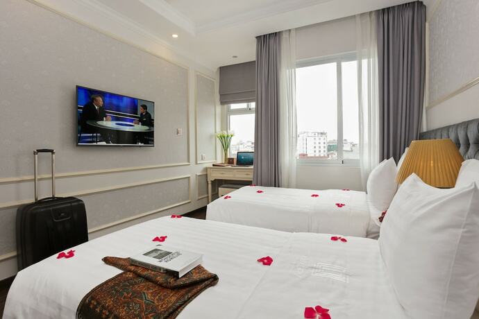 Imagen de la habitación del Hotel Luxury Old Quarter. Foto 16