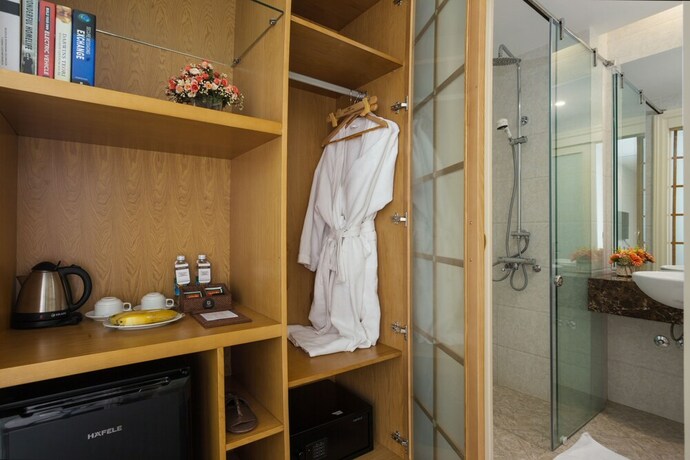 Imagen de la habitación del Hotel Luxury Old Quarter. Foto 21