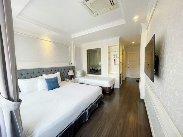 Imagen de la habitación del Hotel Luxury Old Quarter. Foto 23