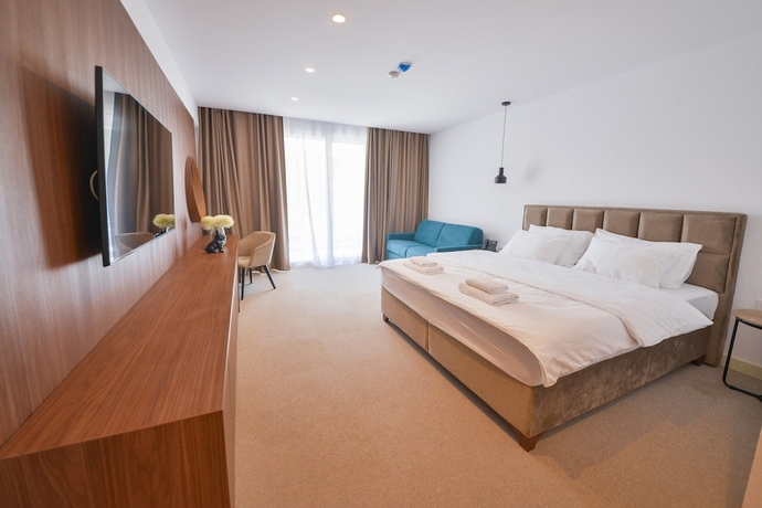 Imagen de la habitación del Hotel Luxury Riva - Budva. Foto 4