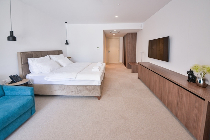 Imagen de la habitación del Hotel Luxury Riva - Budva. Foto 7