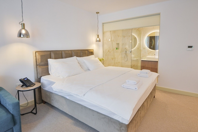 Imagen de la habitación del Hotel Luxury Riva - Budva. Foto 8
