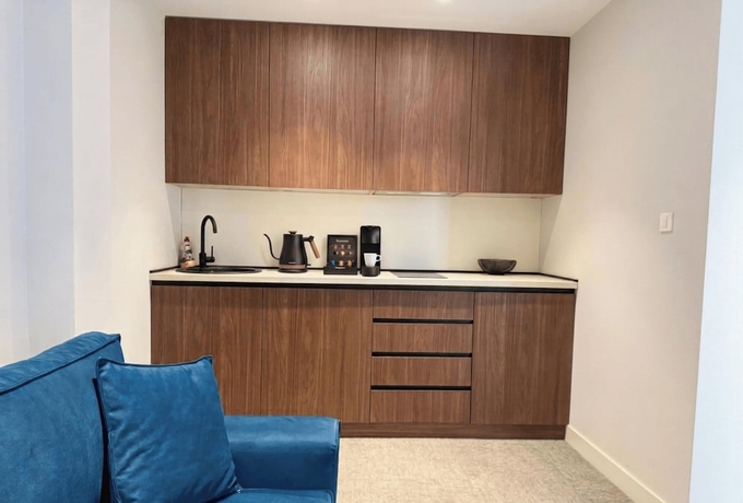Imagen de la habitación del Hotel Luxury Riva - Budva. Foto 14