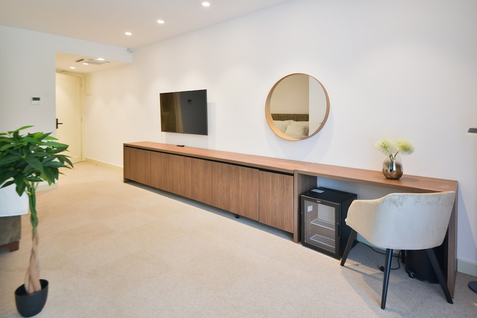 Imagen de la habitación del Hotel Luxury Riva - Budva. Foto 16
