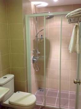 Imagen general del Hotel Luxury Service Suite At Taragon Kl. Foto 1