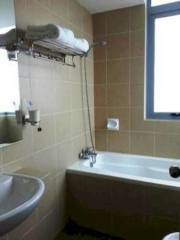 Imagen general del Hotel Luxury Service Suite At Taragon Kl. Foto 10