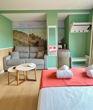 Imagen de la habitación del Hotel Luxury Singular Pensi&oacute;n Estudios Blue. Foto 5