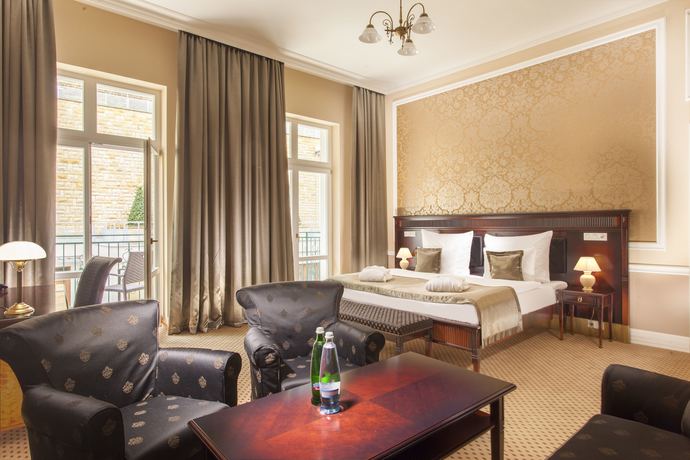 Imagen de la habitación del Hotel Luxury Spa Olympic Palace. Foto 4