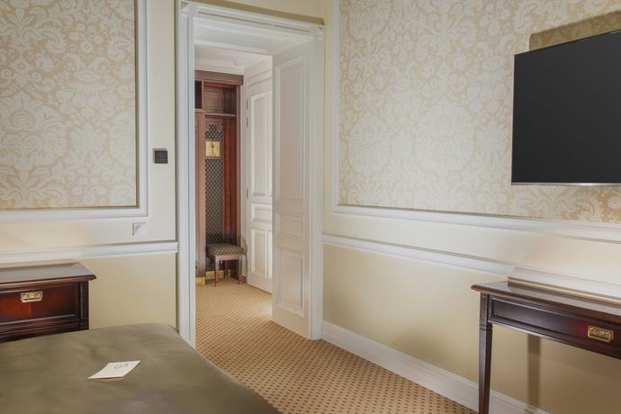 Imagen de la habitación del Hotel Luxury Spa Olympic Palace. Foto 14