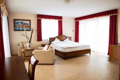 Imagen de la habitación del Hotel Luxury Spa & Conference. Foto 8