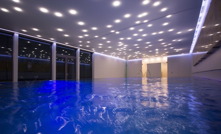 Imagen de la piscina del Hotel Luxury Spa and Wellness Prezident. Foto 18