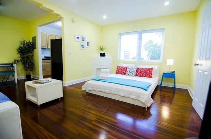 Imagen de la habitación del Hotel Luxury Star Suite. Foto 4
