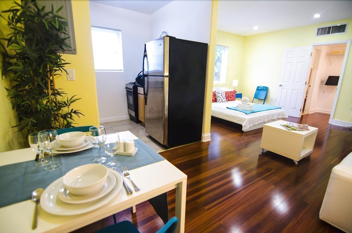 Imagen de la habitación del Hotel Luxury Star Suite. Foto 7