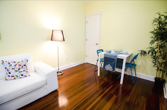 Imagen de la habitación del Hotel Luxury Star Suite. Foto 8