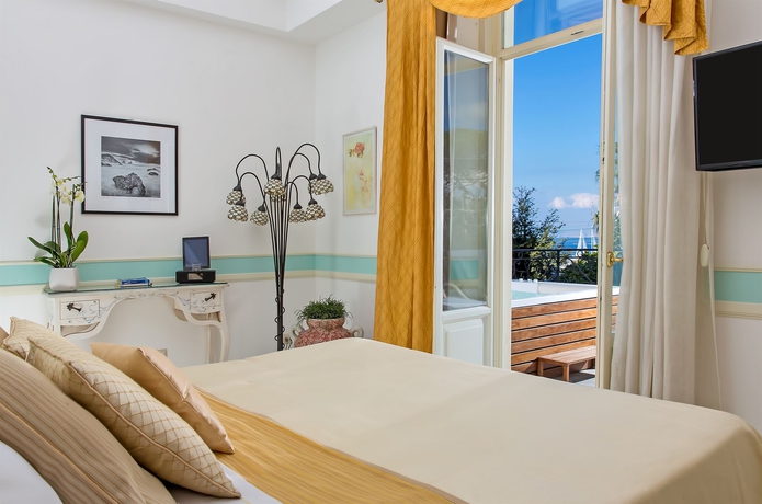 Imagen de la habitación del Hotel Luxury Villa Excelsior Parco. Foto 8