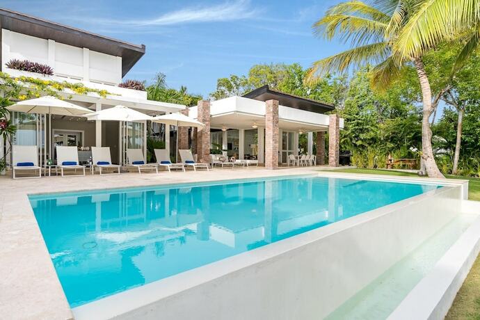 Imagen general del Hotel Luxury Villa at Puntacana Resort Club With Private Pool Terrace Golf Carts Butler Maid. Foto 9