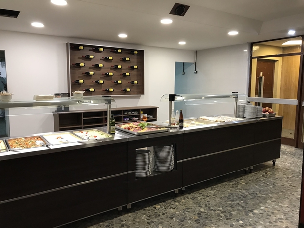 Imagen del bar/restaurante del Hotel Luz Y Fuerza Mar Del Plata. Foto 5