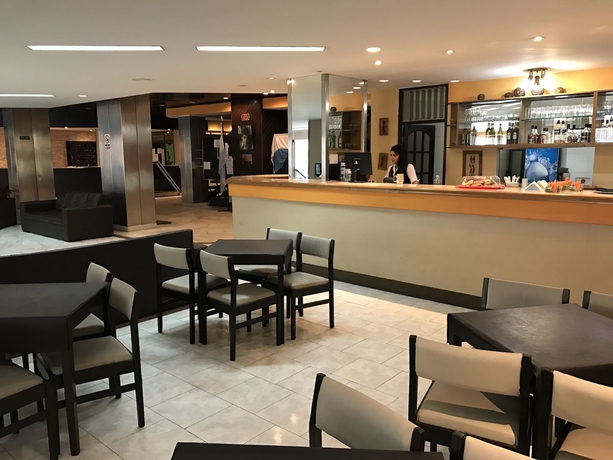 Imagen del bar/restaurante del Hotel Luz Y Fuerza Mar Del Plata. Foto 10