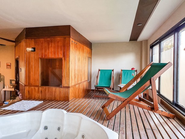 Imagen de la piscina del Hotel Luz Y Fuerza Villa Giardino. Foto 19