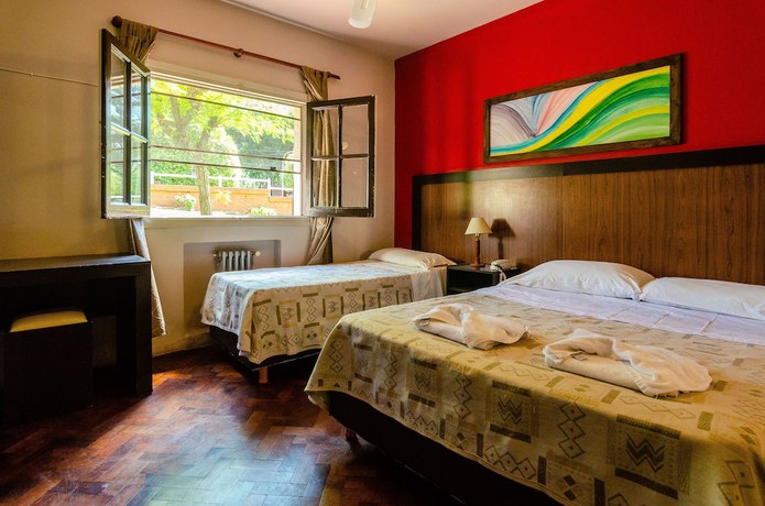 Imagen de la habitación del Hotel Luz Y Fuerza Villa Giardino. Foto 11