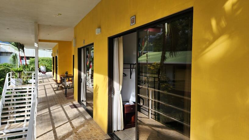 Imagen general del Hotel Luz de Luna Bahia Ballena. Foto 6