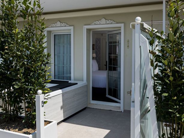 Imagen de la habitación del Hotel Luze Boutique San Sebastián. Foto 16