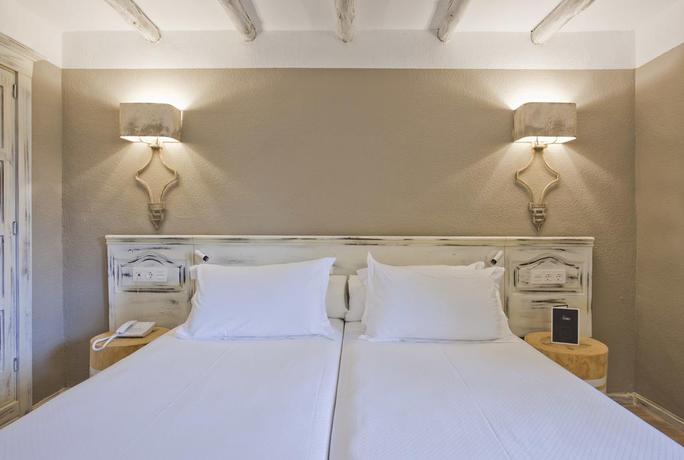 Imagen de la habitación del Hotel Luze El Toro. Foto 11