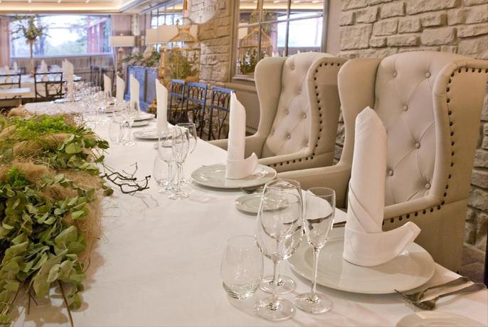 Imagen del bar/restaurante del Hotel Luze El Toro. Foto 5