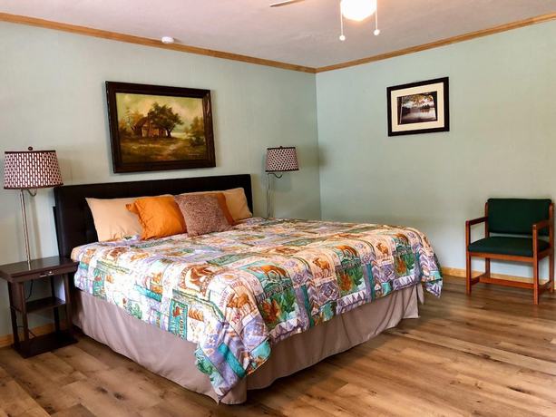 Imagen de la habitación del Hotel Luzerne Court Motel. Foto 5