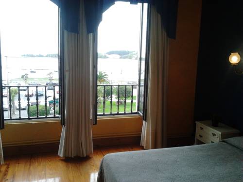 Imagen de la habitación del Hotel Luzon. Foto 3