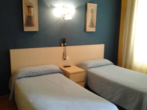 Imagen de la habitación del Hotel Luzon. Foto 4