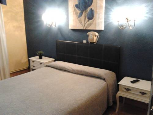 Imagen de la habitación del Hotel Luzon. Foto 13