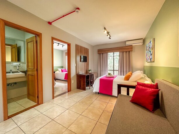 Imagen general del Hotel Luzzy. Foto 5