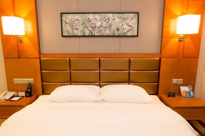 Imagen de la habitación del Hotel Lvbao Jin Hua Hotel. Foto 4