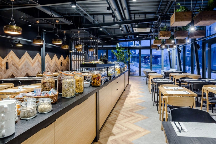 Imagen del bar/restaurante del Hotel Lwowska 1. Foto 4