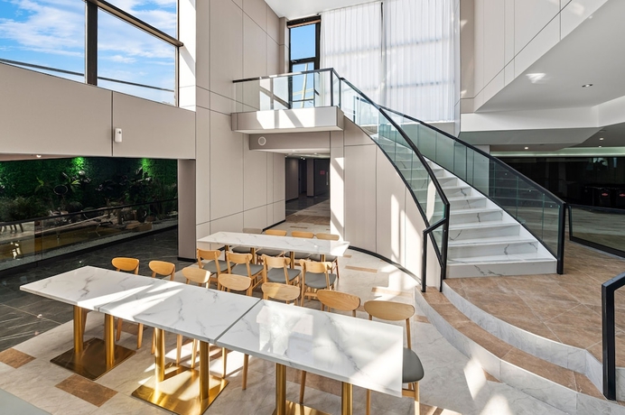 Imagen de los interiores del Hotel Ly New York. Foto 19