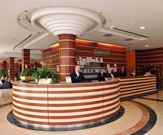 Imagen de los interiores del Hotel Lycium Debrecen. Foto 17