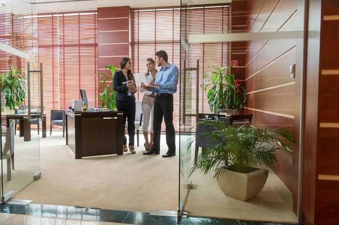 Imagen de los interiores del Hotel Lycium Debrecen. Foto 18