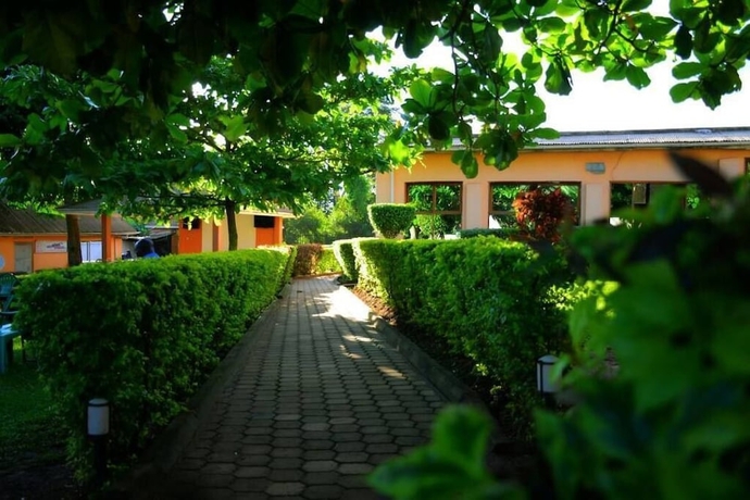 Imagen de los exteriores del Hotel Lyden Cottages. Foto 12