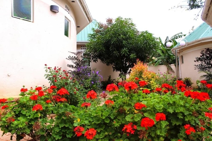 Imagen de los exteriores del Hotel Lyden Cottages. Foto 13