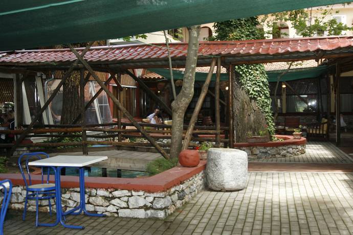 Imagen del bar/restaurante del Hotel Lydia, Kavala. Foto 4