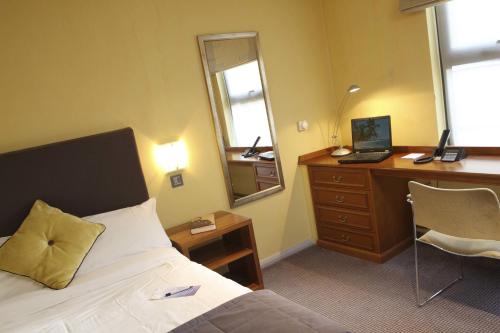 Imagen general del Hotel Lydiard Park. Foto 9