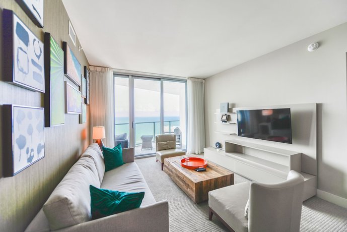 Imagen de la habitación del Hotel Lyfe Condo - Stay by the Beach - We Host. Foto 17