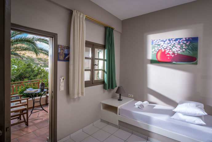 Imagen de la habitación del Hotel Lygaria Beach. Foto 5