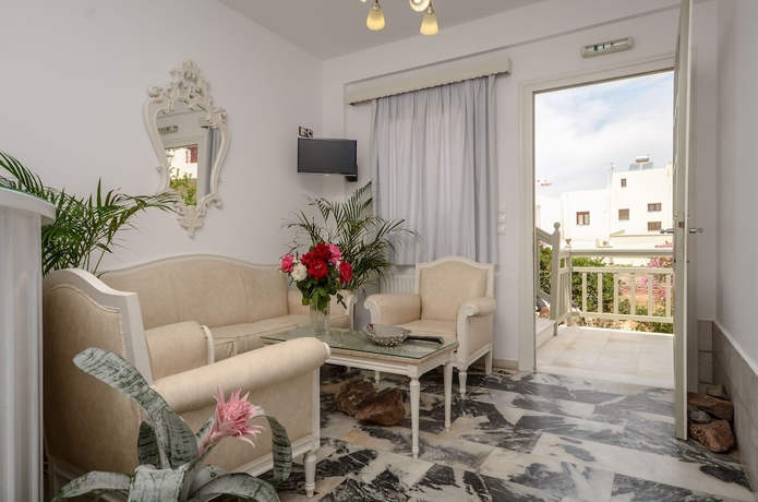 Imagen de los interiores del Hotel Lygdamis. Foto 16