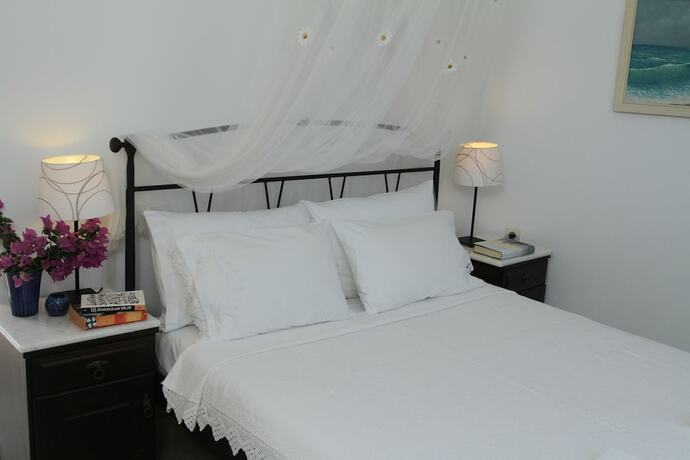 Imagen de la habitación del Hotel Lykomides. Foto 15